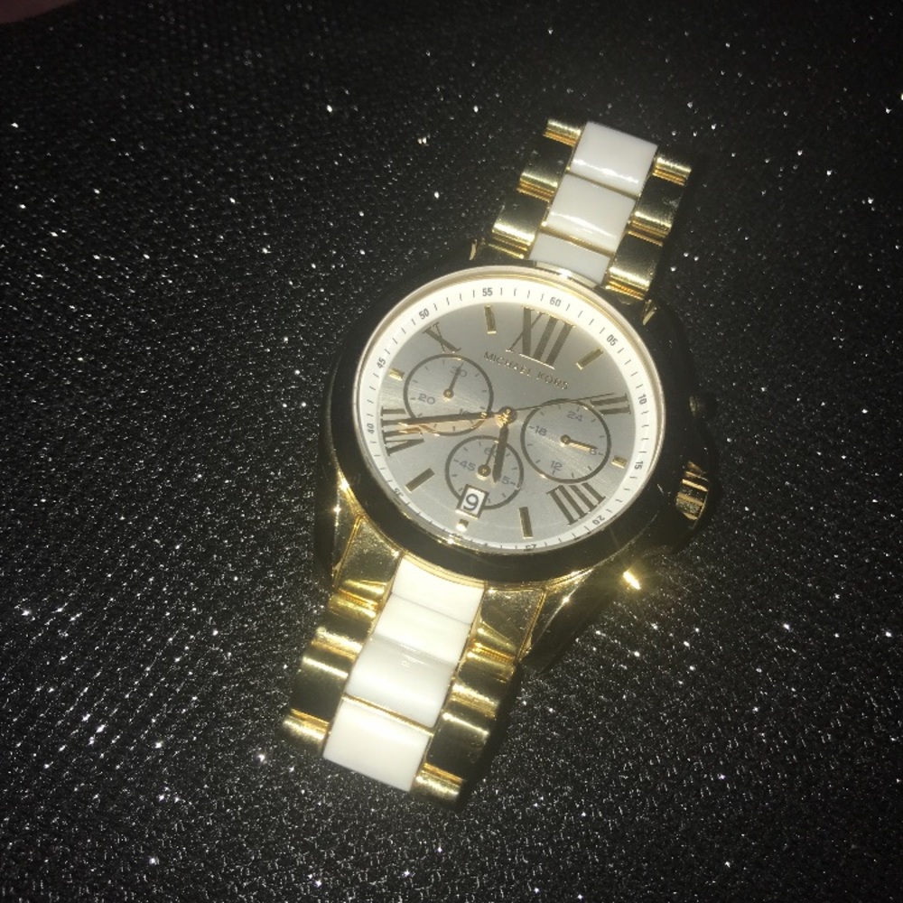 Michael kors white and gold watch